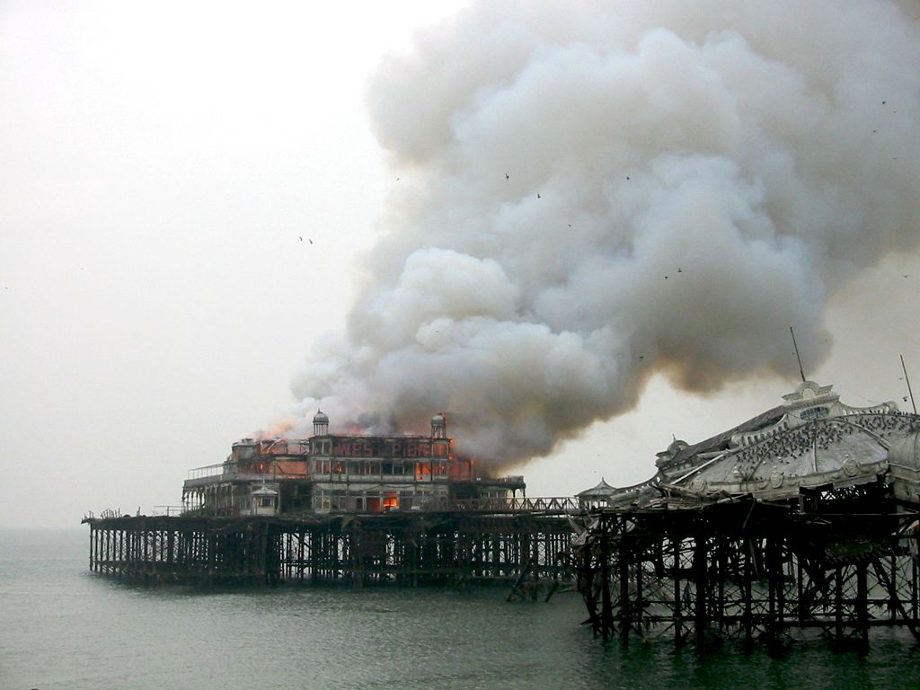 Brighton West Pier on fire